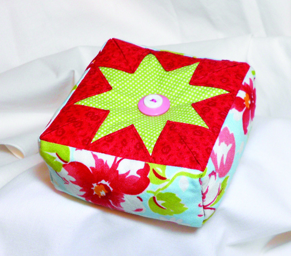 PEP203, Folded Star Pin Cushion Template 3-pk (NO pattern included)