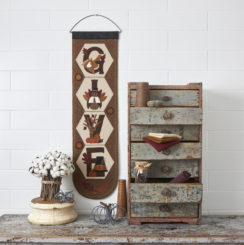 BMB1433, Hexi Door Greeter, November, 9" x 32,5"