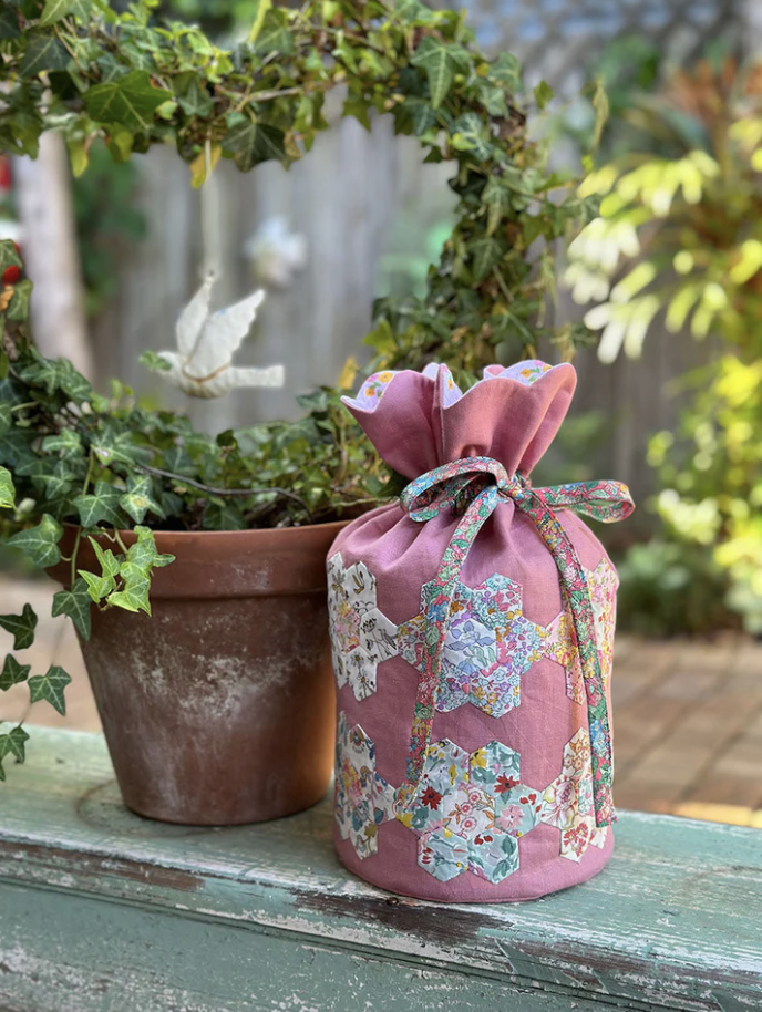 TBH-, Hello Gorgeous! Drawstring Dilly Bag Pattern by the Birdhouse, Finished size is 14" x 10" x 10"